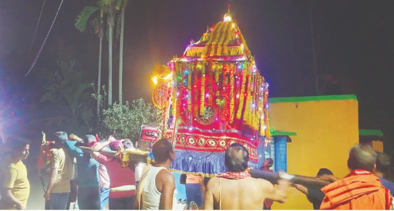  Dolagobinda: ଫଗୁ ଖେଳୁଛନ୍ତି ଦୋଳଗୋବିନ୍ଦ