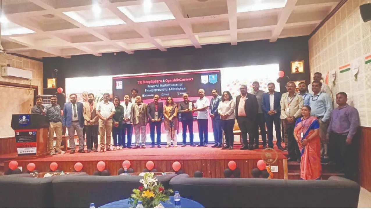  Seminar: ସୃଷ୍ଟି ଏକାଡେମିରେ ଆଲୋଚନାଚକ୍ର