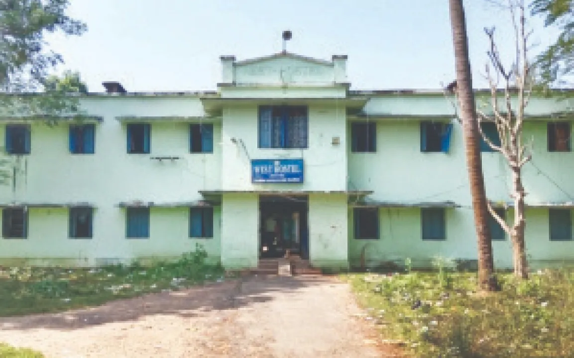  Bhadrak College: ଅବ୍ୟବସ୍ଥାରେ ଭଦ୍ରକ ମହାବିଦ୍ୟାଳୟ: ପଢ଼ୁଛନ୍ତି ୮ ହଜାରରୁ ଊର୍ଦ୍ଧ୍ବ ଛାତ୍ରଛାତ୍ରୀ