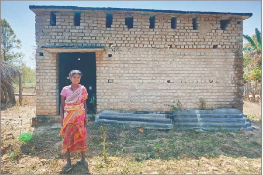  The contractor's: ଠିକାଦାରଙ୍କ ପକ୍କାଘର ମାୟାଜାଲ