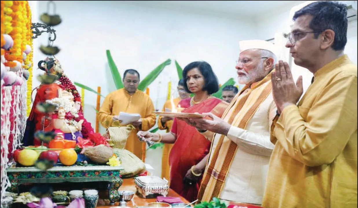  ପ୍ରଧାନ ବିଚାରପତିଙ୍କ ବାସଭବନରେ ପ୍ରଧାନମନ୍ତ୍ରୀ: ବିରୋଧୀ-ବିଜେପି ମୁହାଁମୁହିଁ