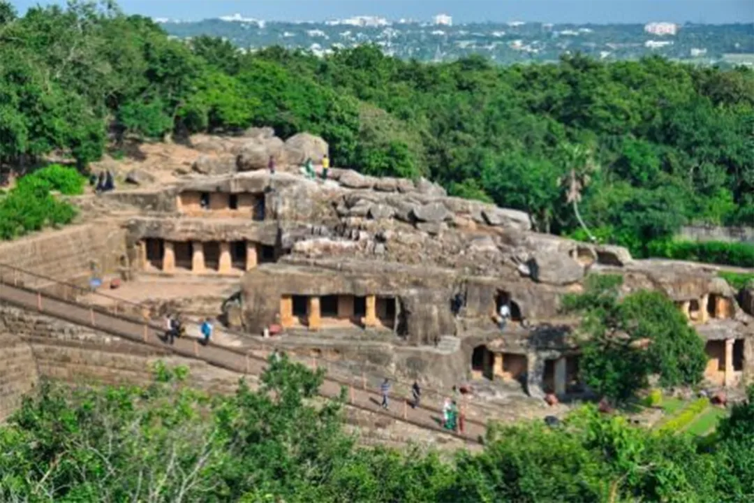  ଖଣ୍ଡଗିରି ଗୁମ୍ପା ସଂଲଗ୍ନ ଜମି ଲିଜ୍‌ ସଂପର୍କିତ ଦାବି ଉପରେ ନିଷ୍ପତ୍ତି ନେବେ ଖୋର୍ଦ୍ଧା ଜିଲ୍ଲାପାଳ