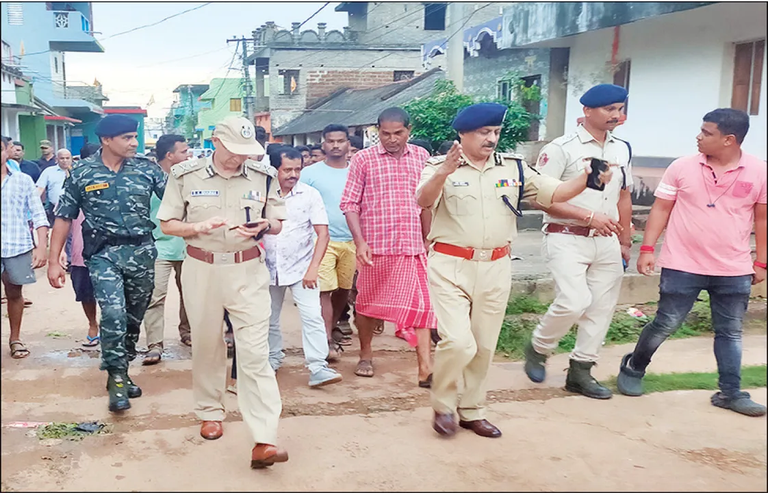  ଖୋର୍ଦ୍ଧା ଅଶାନ୍ତ: ଦିପହରରେ ହାଣିଦେଲେ