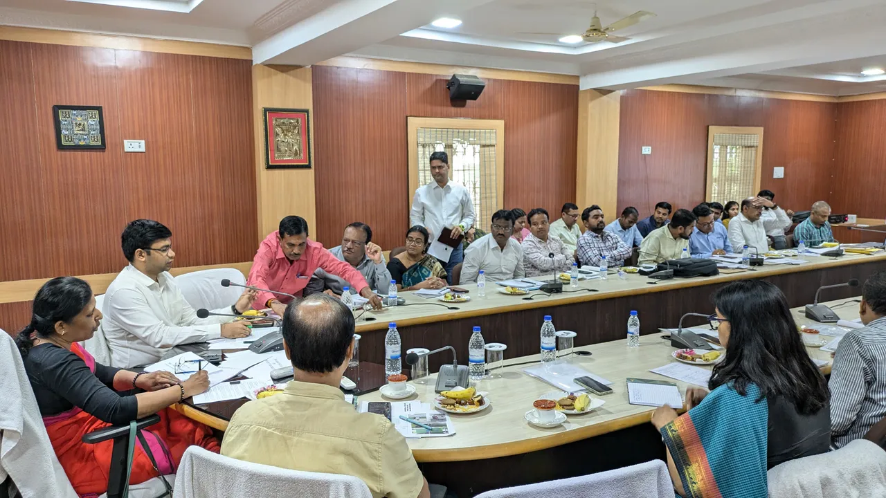  ଆକାଂକ୍ଷା ଜିଲ୍ଲା ନୋଡାଲ ଅଧିକାରୀ ସଚିବଙ୍କ ସମୀକ୍ଷା