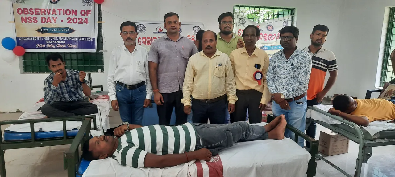  ସ୍ବେଚ୍ଛାକୃତ ରକ୍ତଦାନ ଶିବିରରୁ ୬୨ ୟୁନିଟ ରକ୍ତ ସଂଗ୍ରହ