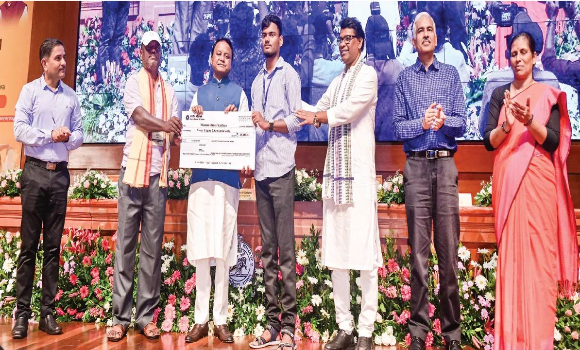  ନିର୍ମାଣ ଶ୍ରମିକଙ୍କ ସହାୟତା ରାଶି ବଢ଼ିଲା