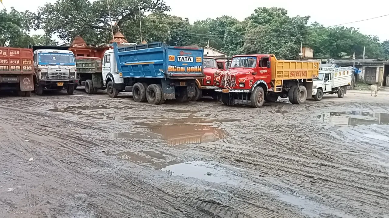  ଅବ୍ୟବସ୍ଥା ଘେରରେ ବୀରମିତ୍ରପୁର ବିର୍ସାମୁଣ୍ଡା ବସଷ୍ଟାଣ୍ଡ