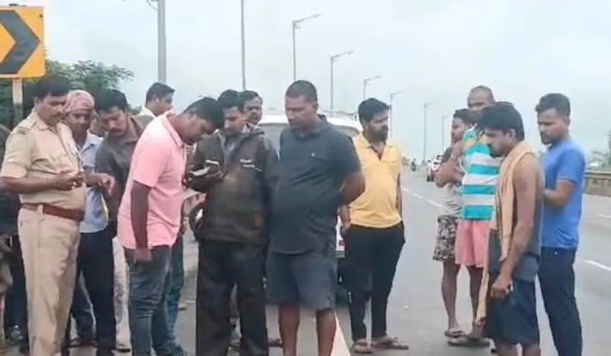  ଜାତୀୟ ରାଜପଥରୁ ଯୁବକଙ୍କ କ୍ଷତାକ୍ତ ମୃତଦେହ ଉଦ୍ଧାର