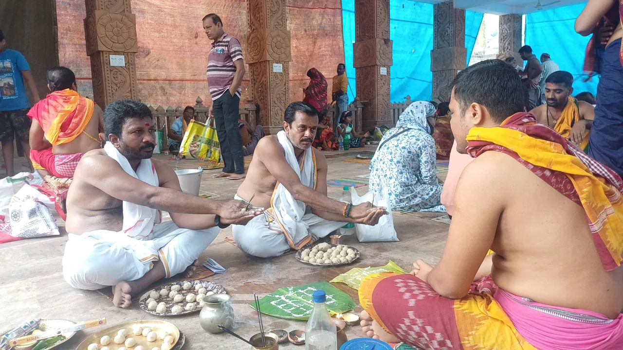  ଆଜି ମହାଳୟା: ନାଭିଗୟାରେ ପିଣ୍ଡଦାନ କରିବେ ହଜାର ହଜାର ଶ୍ରଦ୍ଧାଳୁ