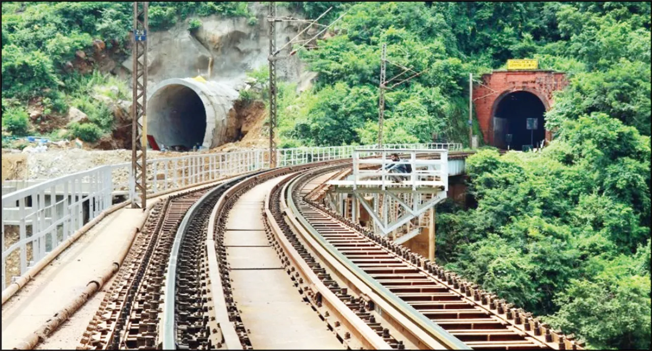  କେଆର୍‌ ଲାଇନ୍‌କୁ ଭୂସ୍ଖଳନ ଭୟ