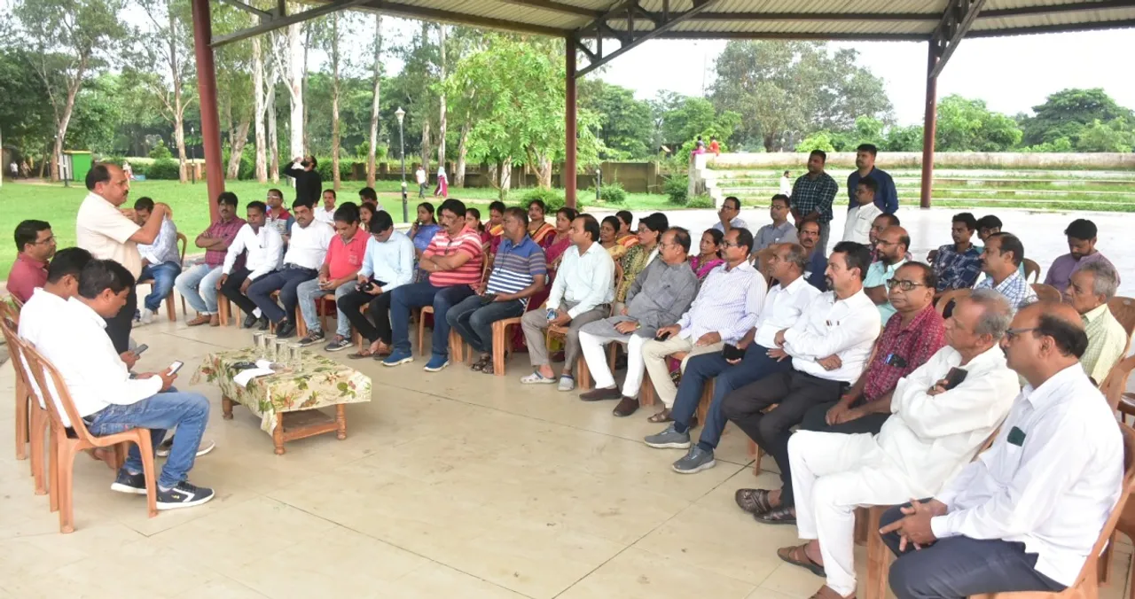  ପରିବେଶ ବଞ୍ଚାଇବା ପାଇଁ ଦୂରଦର୍ଶୀ ପଦକ୍ଷେପ ଜରୁରୀ: ପରିବେଶ ପଞ୍ଚାୟତରେ ସହମତି ପ୍ରକାଶ