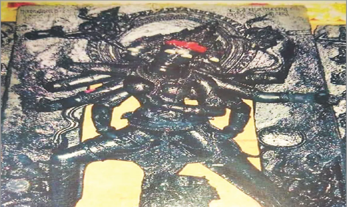  ରାଜପ୍ରାସାଦରୁ ଅର୍ପଣ ଗୁଆ ଆସିଲା, ପୂଜା ଆରମ୍ଭ
