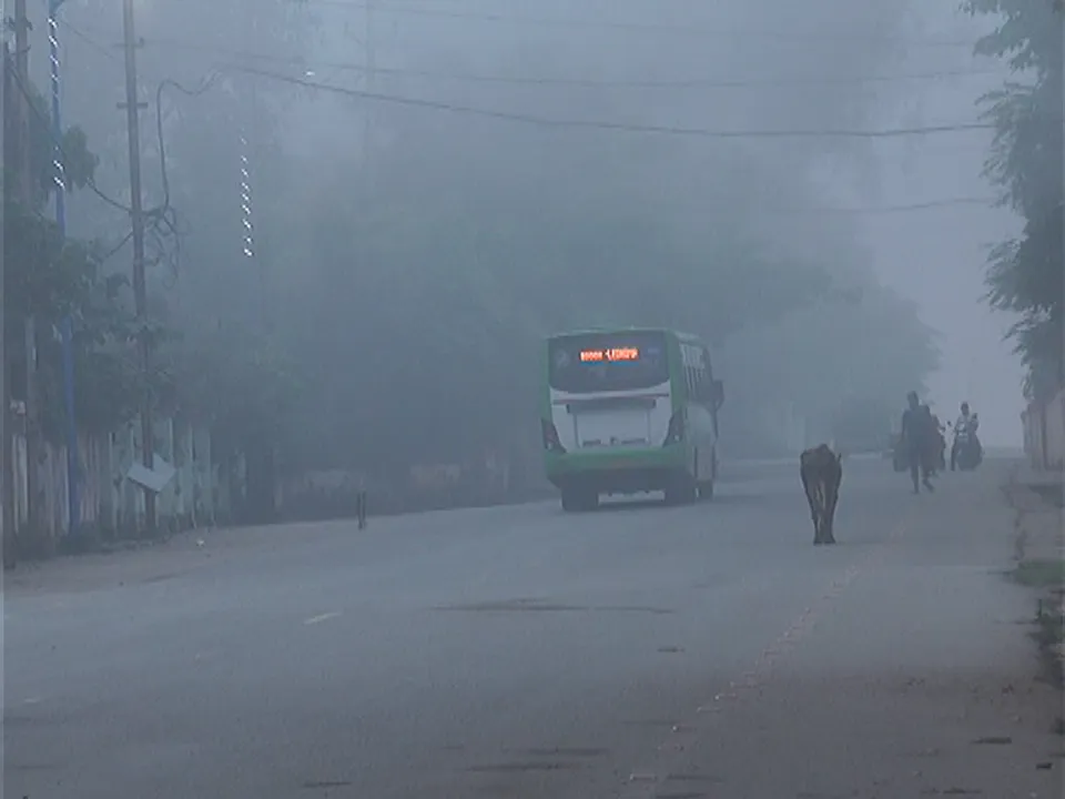  ତିନି ଦିନର ଲଗାଣ ବର୍ଷା ପରେ ବଦଳିଲା ପାଗ: ସୁନ୍ଦରଗଡ଼ରେ ଘନ କୁହୁଡ଼ି