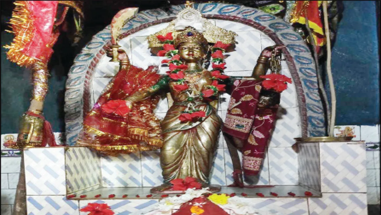  ଭୋଗ ପିତା ଲାଗୁଥିବାରୁ ଦେବୀଙ୍କ ନାମ ପିତାବଳୀ