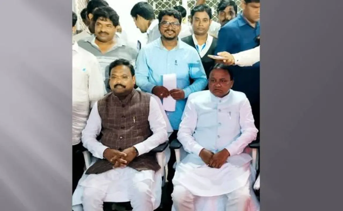  ମୁଖ୍ୟମନ୍ତ୍ରୀଙ୍କ ଅଭିଯୋଗ ପ୍ରକୋଷ୍ଟରେ ଲିଖିତ ଅଭିଯୋଗ କଲେ ଯୁବ ସମାଜସେବୀ