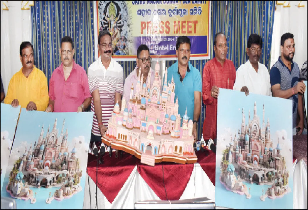  ସହିଦନଗରରେ ଡିଜ୍‌ନି ଲ୍ୟାଣ୍ଡ୍‌ ମହଲ ସଦୃଶ ତୋରଣ