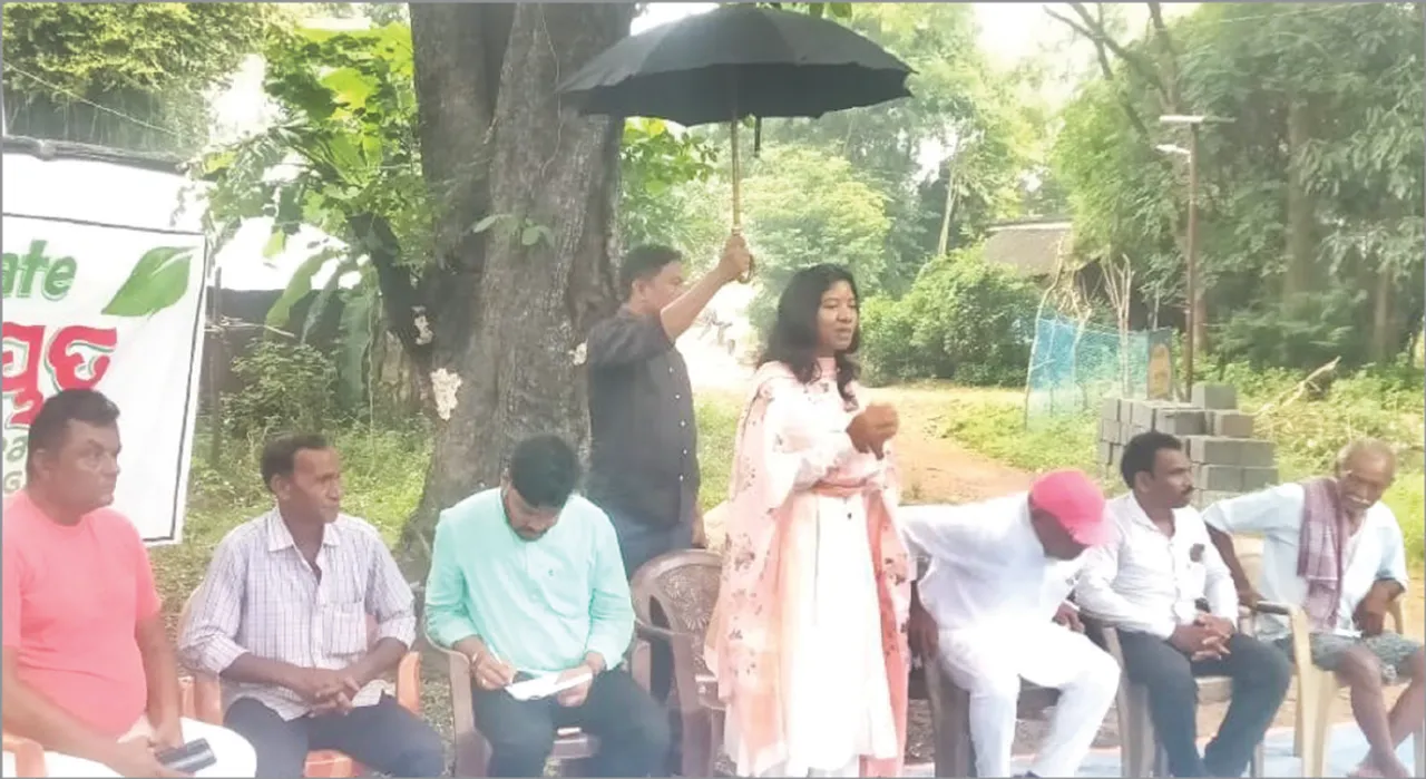  ପାହାଡ଼ କୋଳରେ ଥାଇ ବି ଷଡ଼ଋତୁ ଅନୁଭୂତ ହେଉନି: ସଞ୍ଜଲୀ