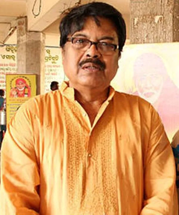  ଏଥର ପୂଜାବଜାରରେ ବି ନାହାନ୍ତି ତିନି ‘ବିଜୟ’