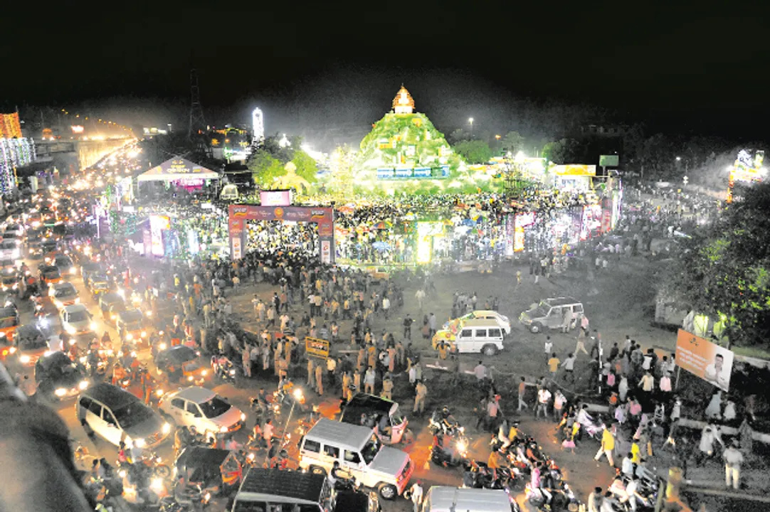 ୨୫୦୦ରୁ ଅଧିକ ମଣ୍ଡପରେ ମା’ଙ୍କ ପୂଜାର୍ଚ୍ଚନା