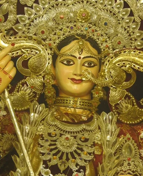  ଷ୍ଟେସନ୍‌ ବଜାର: ଚାନ୍ଦି ମେଢ଼ରେ ଶୋଭା ପାଉଛନ୍ତି ଜଗତଜନନୀ