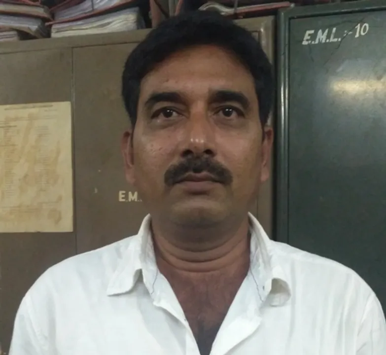  ପୂର୍ବତନ କର୍ପୋରେଟର ଏବେ ଚପଲ ଦୋକାନ ସେଲ୍‌ସମ୍ୟାନ୍‌