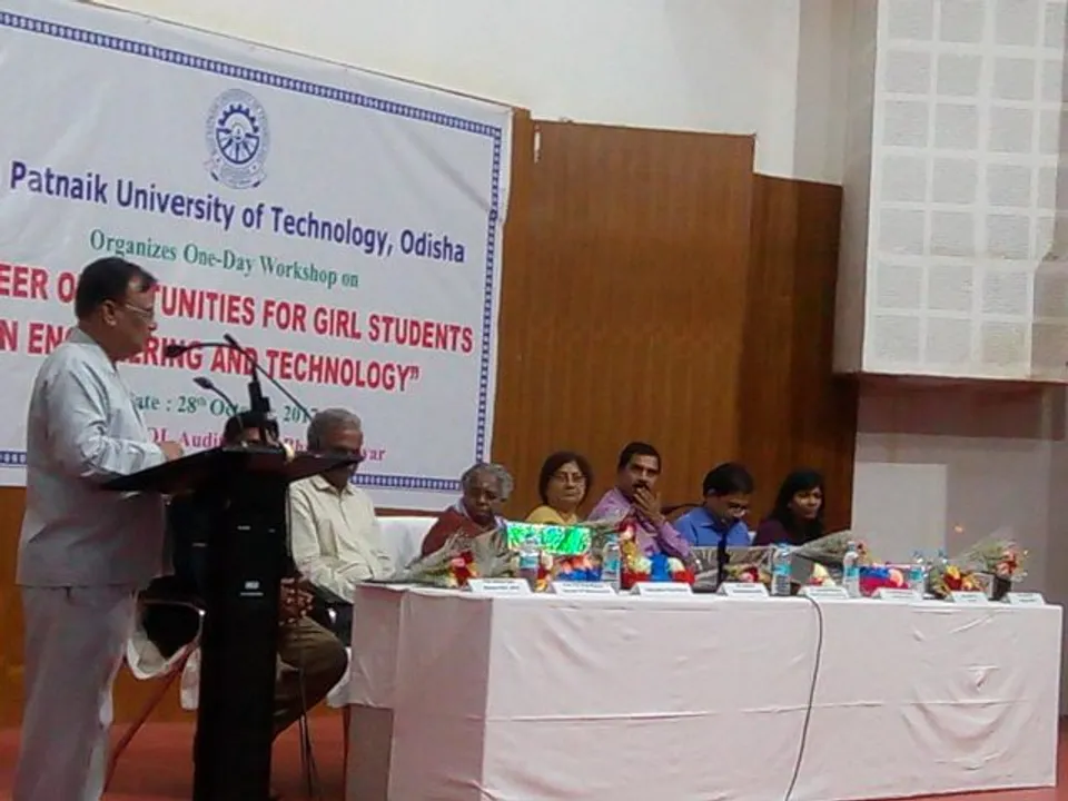  ଶିକ୍ଷାନୁଷ୍ଠାନରେ ଛାତ୍ରୀ ଅସୁରକ୍ଷିତ