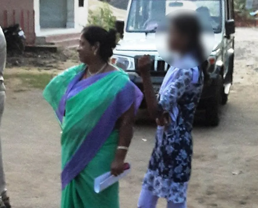 ନଗ୍ନ ଫଟୋ ଉଠାଇ ନାବାଳିକାଙ୍କୁ ଦୁଷ୍କର୍ମ