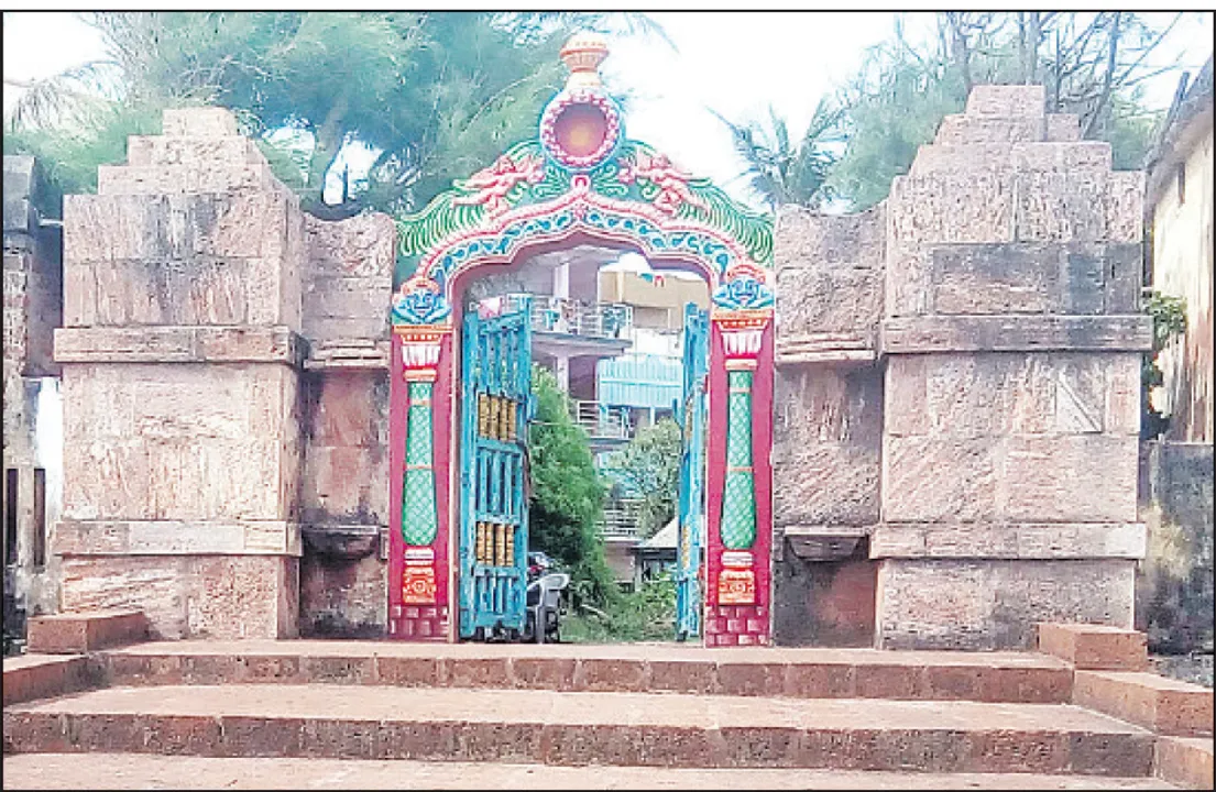  ଅତିବଡ଼ୀଙ୍କ ପୀଠକୁ ବିପଦ ପ୍ରସଙ୍ଗ: ଚର୍ଚ୍ଚାରେ ପୂର୍ବତନ ଜିଲ୍ଲାପାଳ, ସେବାୟତ