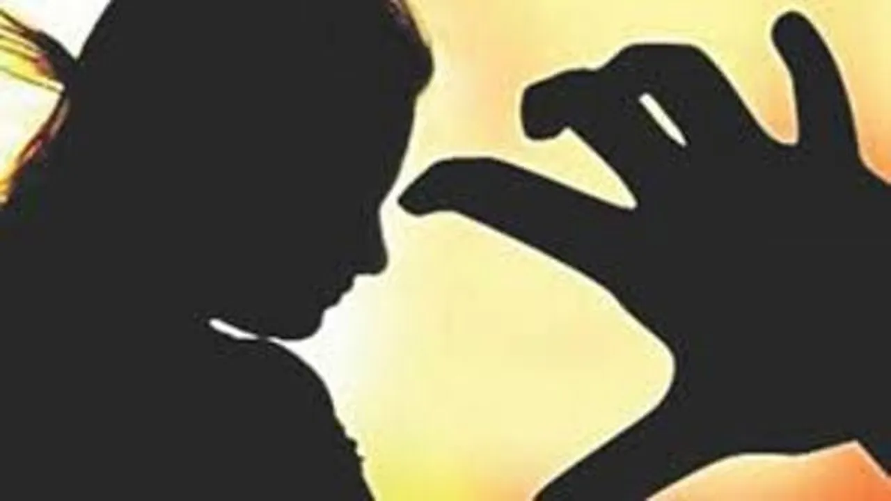  ଦିଲ୍ଲୀ ସ୍କୁଲ୍‌ ଟଏଲେଟ୍‌ରେ ୬ ବର୍ଷୀୟା ଛାତ୍ରୀଙ୍କୁ ଦୁଷ୍କର୍ମ