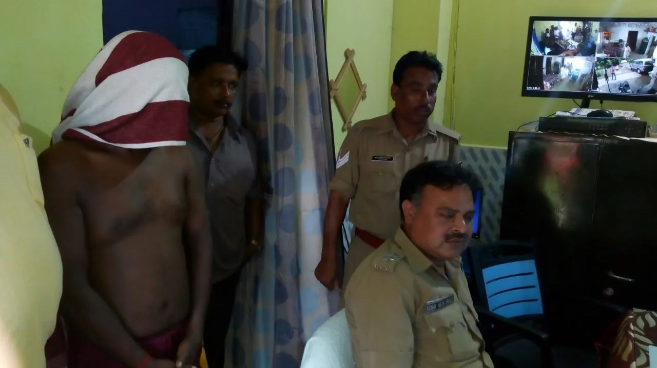  କଲେଜ ଛାତ୍ରୀଙ୍କୁ ଦୁଷ୍କର୍ମ ଉଦ୍ୟମ ମାମଲାରେ ଅଭିଯୁକ୍ତ ଗିରଫ
