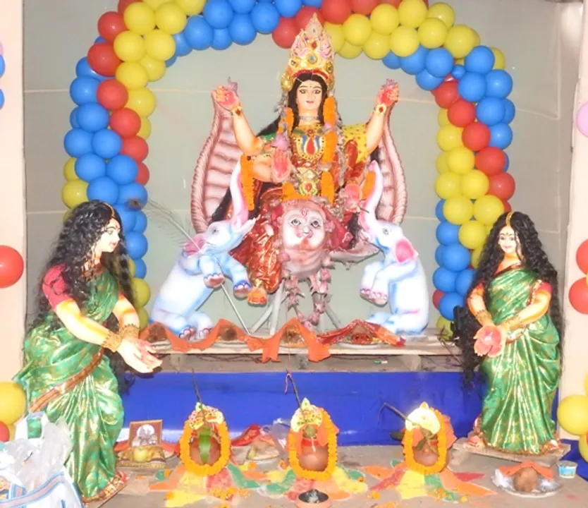  ଜୟଦେବ ବିହାର ଅଟୋ ମାଲିକ ସଂଘ ପକ୍ଷରୁ ଲକ୍ଷ୍ମୀପୂଜା ।