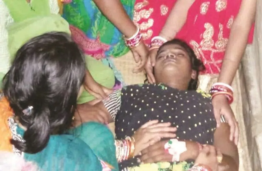  ଭୋଗ ଖାଇ ଯୁବତୀ ମୃତ
