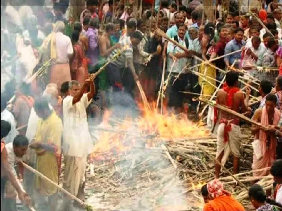  ପୟା ଶ୍ରାଦ୍ଧ ଓ ଦୀପାବଳି ପାଇଁ ବଡ଼ଦେଉଳ ଓ ବଡ଼ଦାଣ୍ଡରେ ଭିଡ଼