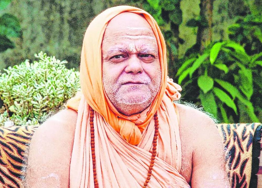  ‘ପଦ୍ମାବତୀ’ ପ୍ରସଂଗରେ ମୁହଁ ଖୋଲିଲେ ପୁରୀ ଶଙ୍କରାଚାର୍ଯ୍ୟ: ଇତିହାସକୁ ବିକୃତ କରାଯାଇଛି