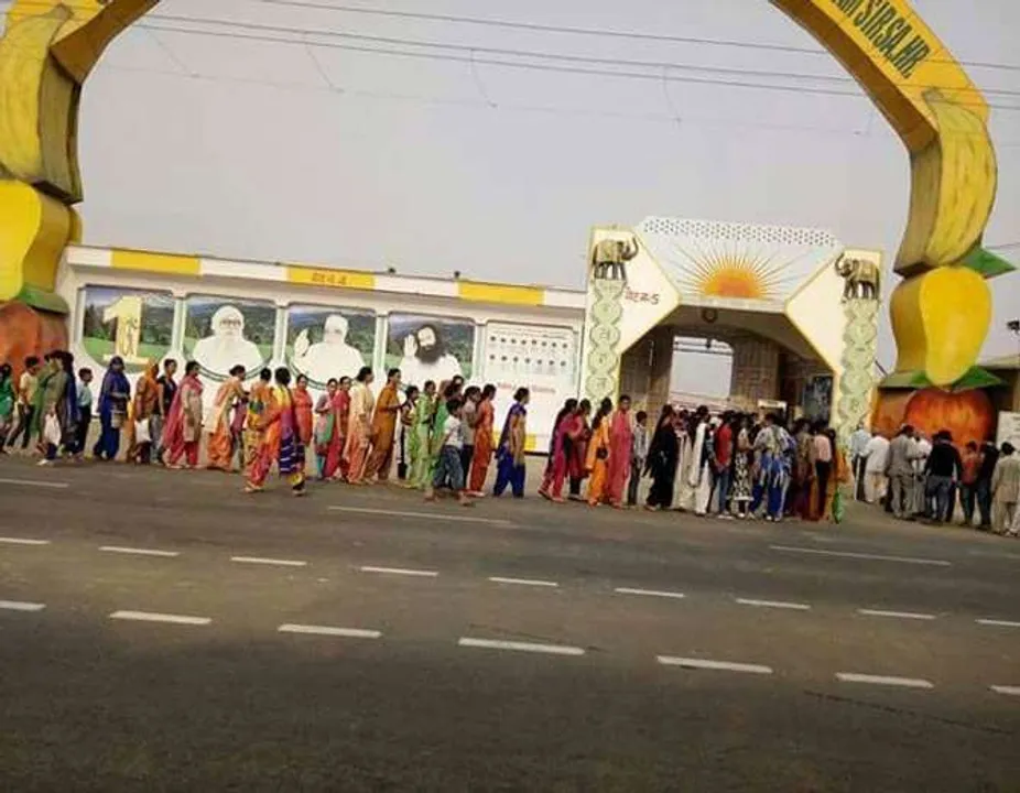 ୫୮ଦିନ ପରେ ଖୋଲିଲା ସିର୍ସାର ଡେରା ସଚ୍ଚା ସୌଦା, ଖବର ପାଇ ପହଞ୍ଚିଲେ ହଜାର ହଜାର ସମର୍ଥକ