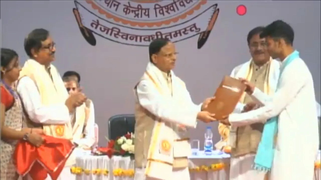  ଓଡ଼ିଆ ପୁଅ ଅର୍‌ମାନ୍‌ ମହାନ୍ତିଙ୍କୁ ସ୍ୱର୍ଣ୍ଣ ପଦକ