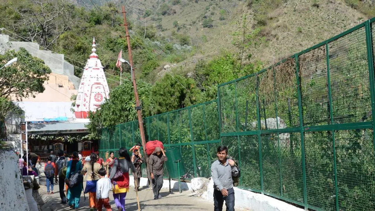  ବୈଷ୍ଣୋ ଦେବୀକୁ ନୂଆ ରାସ୍ତା ନିର୍ମାଣ ନେଇ ଏନ୍‌ଜିଟିର ନିର୍ଦ୍ଦେଶ ଉପରେ ରହିତାଦେଶ ଜାରି କଲେ ସୁପ୍ରିମକୋର୍ଟ