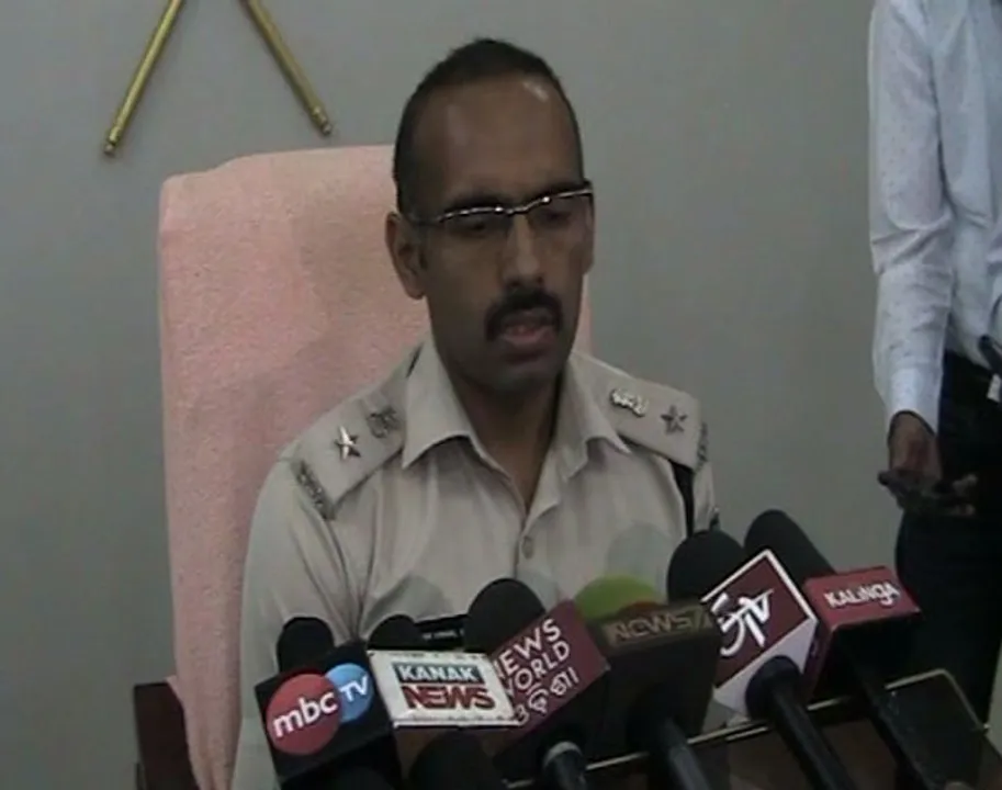  କୁନ୍ଦୁଲି ଗଣଦୁଷ୍କର୍ମ ଘଟଣା: ଏସପି କହିଲେ, ଘଟଣା ସହିତ ଏସ୍‌ଓଜି, ବିଏସ୍‌ଏଫ୍‌ ସଂପୃକ୍ତ ଥିବା ମିଳି ନାହିଁ ତଥ୍ୟ