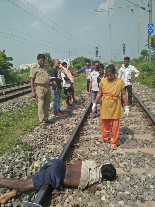  ଟ୍ରେନ୍‌ ଧକ୍କାରେ ଜରି ଗୋଟାଳି ମୃତ