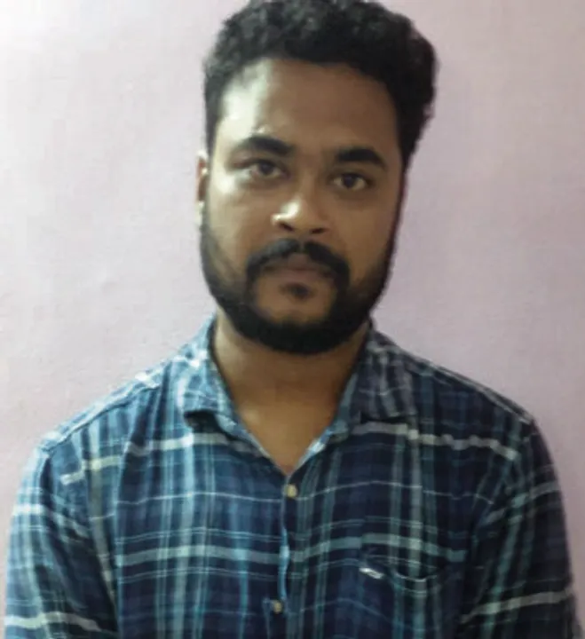  ଗ୍ରାହକ-ବାଉନ୍‌ସର୍‌ ହାତହାତି, ୯ ଗିରଫ