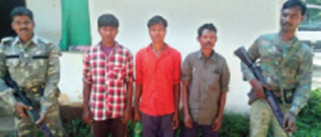  ୩ ନକ୍ସଲ ଗିରଫ