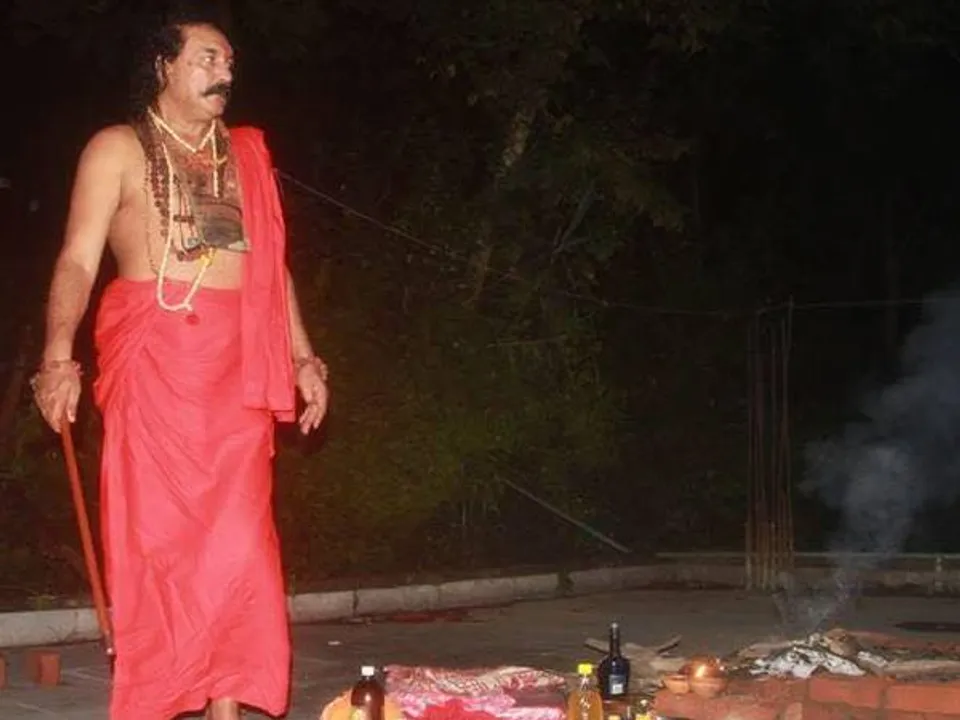  ପୂର୍ବଜନ୍ମର ପତ୍ନୀ କହି ମହିଳାଙ୍କ ସହିତ ଦୁଷ୍କର୍ମ କରିଥିଲା ତାନ୍ତ୍ରିକ
