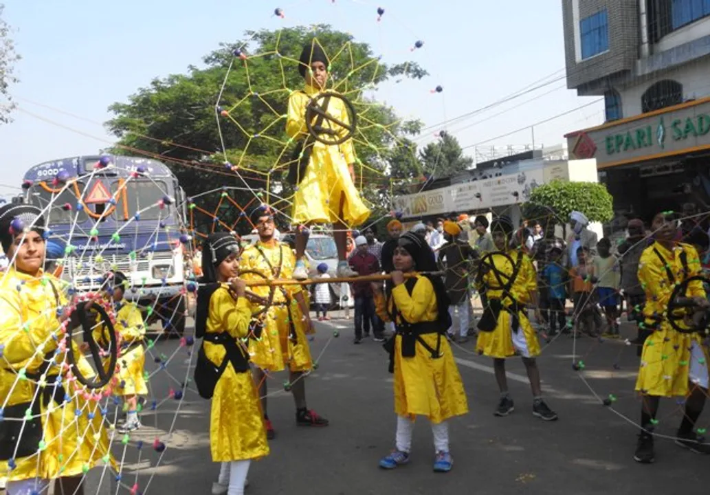  ଗୁରୁଦ୍ୱାର ସିଂହ ସଭାର ୩୫୦ତମ ପ୍ରକାଶ ପର୍ବରେ ଶୋଭାଯାତ୍ରା