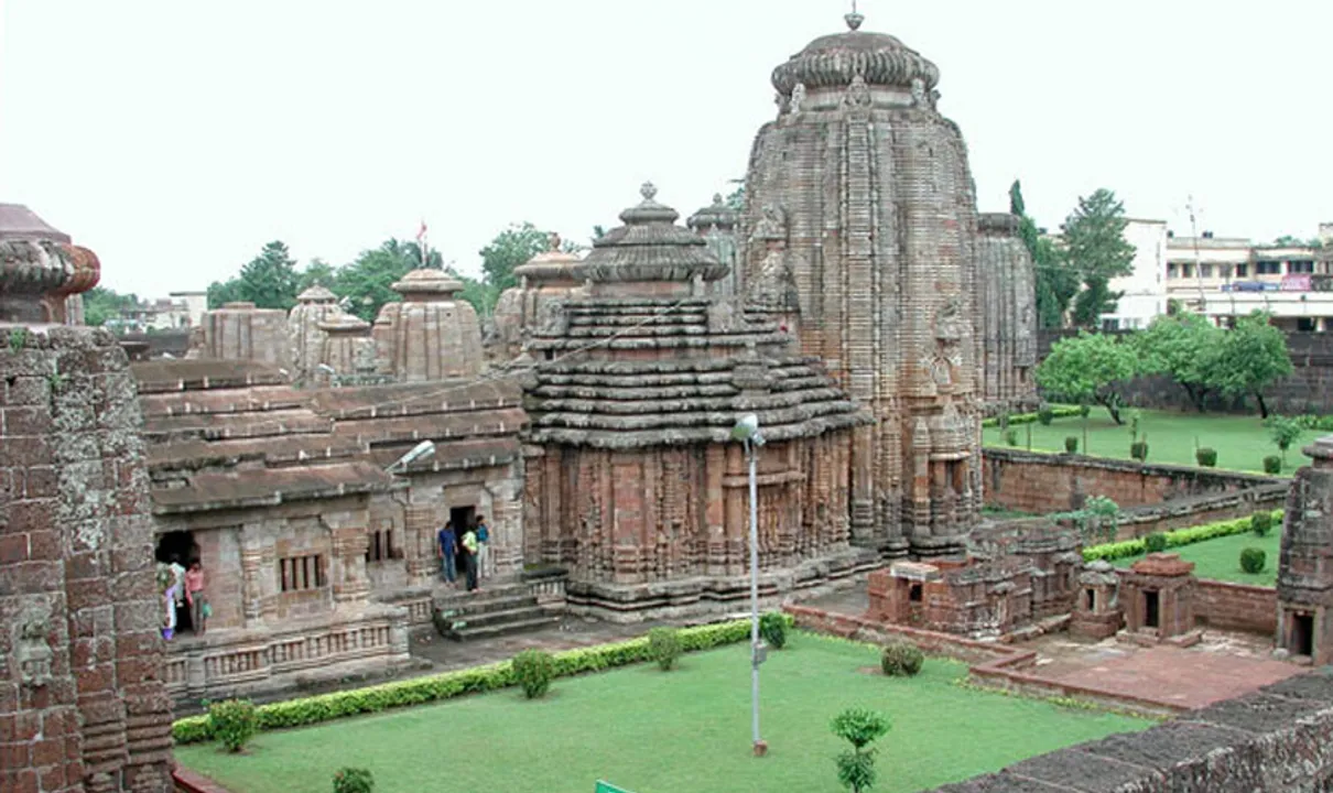  ଶ୍ରୀପଞ୍ଚମୀ ପଡ଼ିଆରେ ମହାପ୍ରଭୁଙ୍କ ସିଂହାସନ ଉଭାନ୍‌