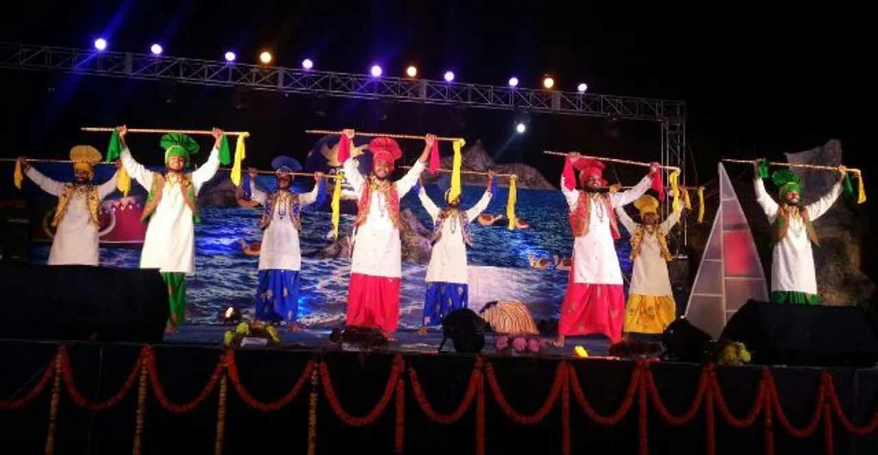  ଚିଲିକା ସେଲଡକ୍‌ ଫୋକ୍‌ କାର୍ନିଭାଲର ଦ୍ୱିତୀୟ ଦିବସ