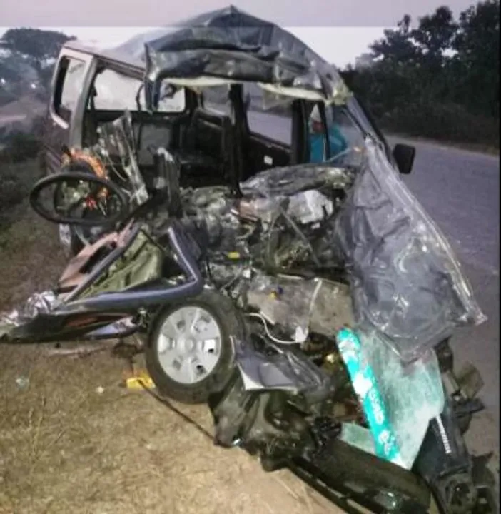  ସମ୍ବଲପୁର: ଟ୍ରକ- କାର ଧକ୍କା, ୩ ମୃତ, ୫ ଗୁରୁତର