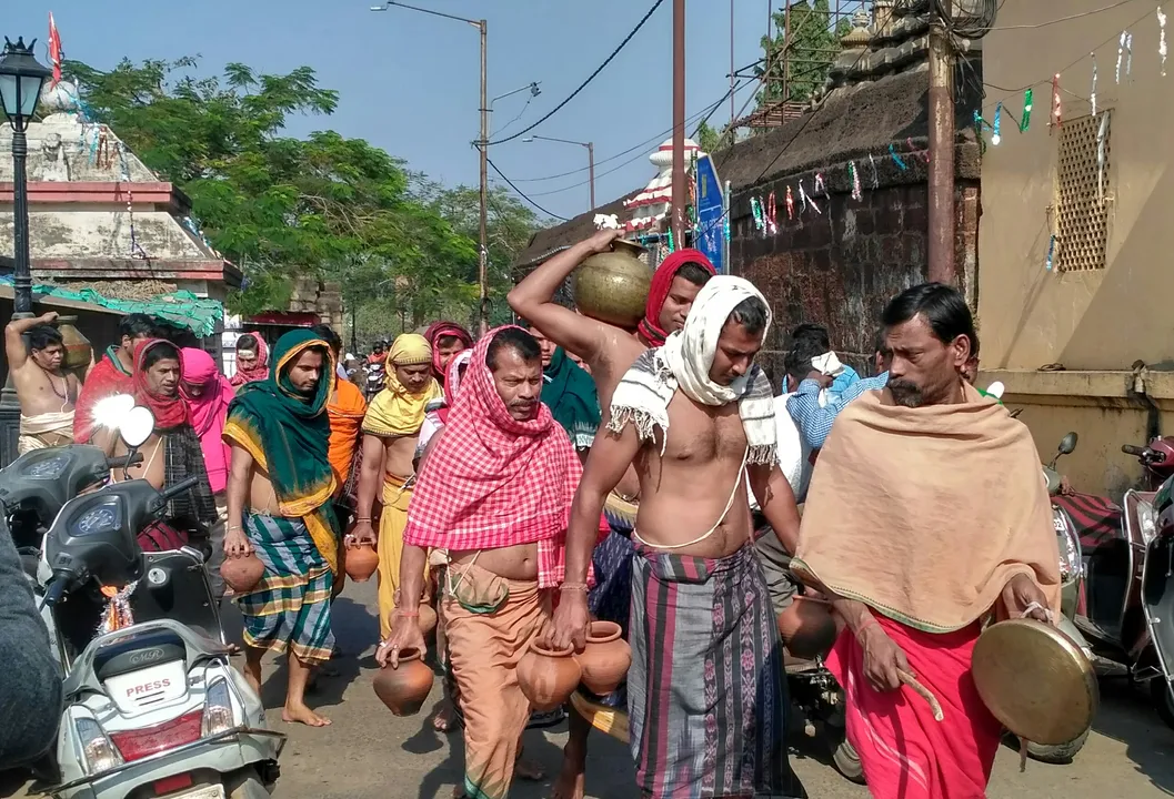  ପୌଷ ପୂର୍ଣ୍ଣମୀରେ ଶ୍ରୀଲିଙ୍ଗରାଜଙ୍କ ଜଳାଭିଷେକ