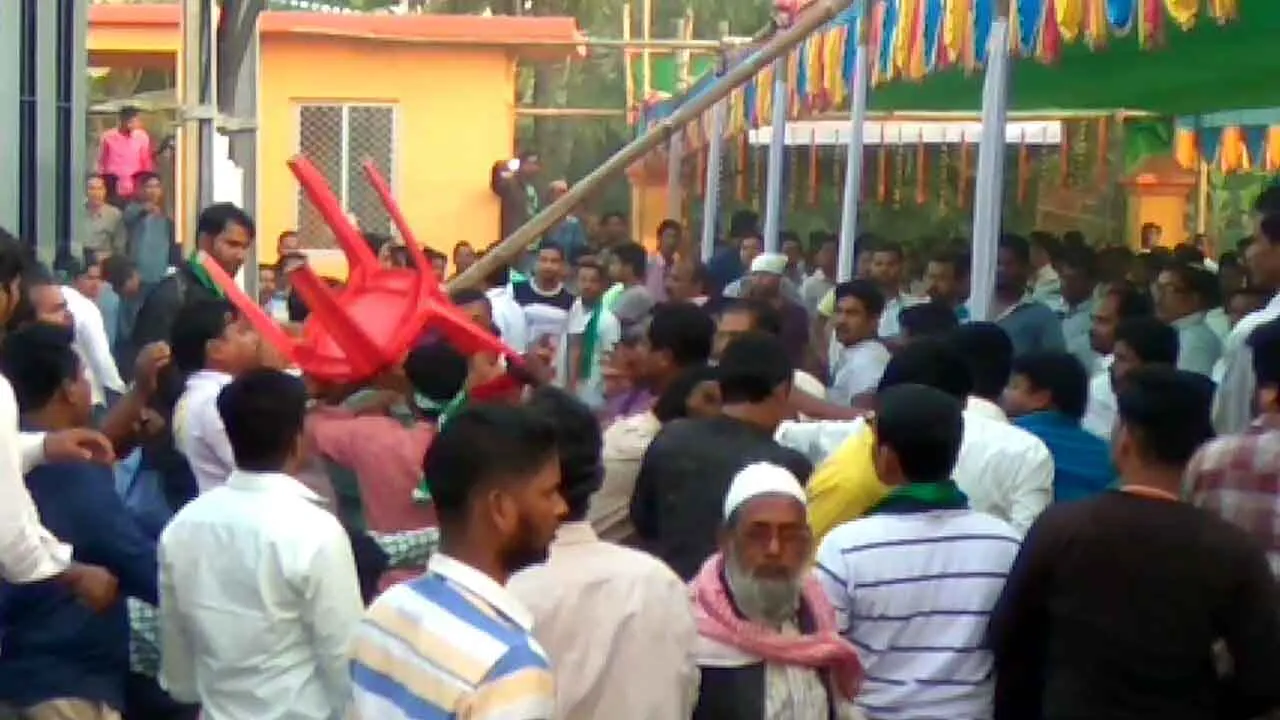  ସବ୍‌ଷ୍ଟେସନ୍‌ ଉଦ୍‌ଘାଟନସ୍ଥଳ ପାଲଟିଲା ରଣକ୍ଷେତ୍ର