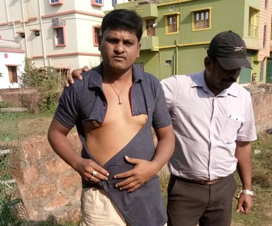  ଥାନାରେ ଆପୋସ ସମାଧାନ କରିବାରୁ ଆକ୍ରମଣ ଘଟଣା : ଲୁଟପାଟ୍‌ ଘଟଣାକୁ ଅସ୍ୱୀକାର