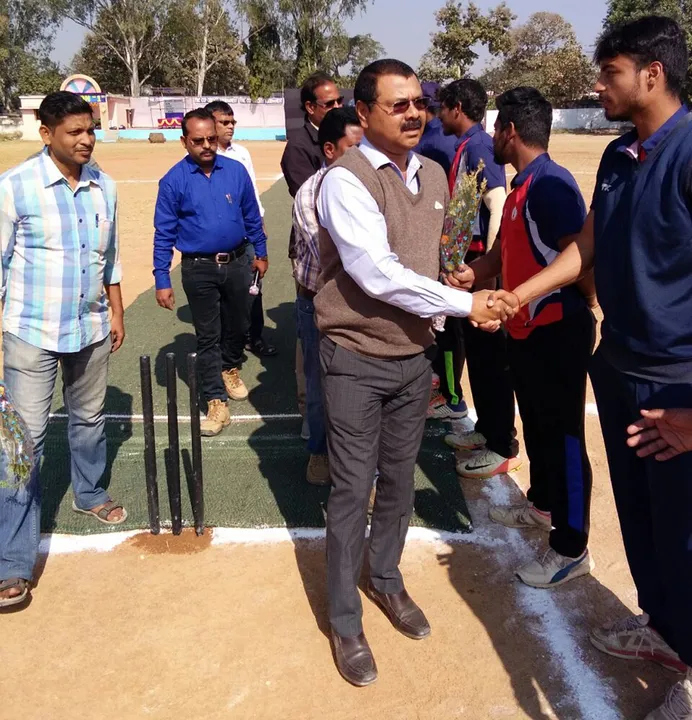  ଓ୍ଵାଇଏମ୍‌ସି କପ୍‌ କ୍ରିକେଟ୍‌: ୟୁନିୟନ ସ୍ପୋର୍ଟିଂ ସେମିରେ
